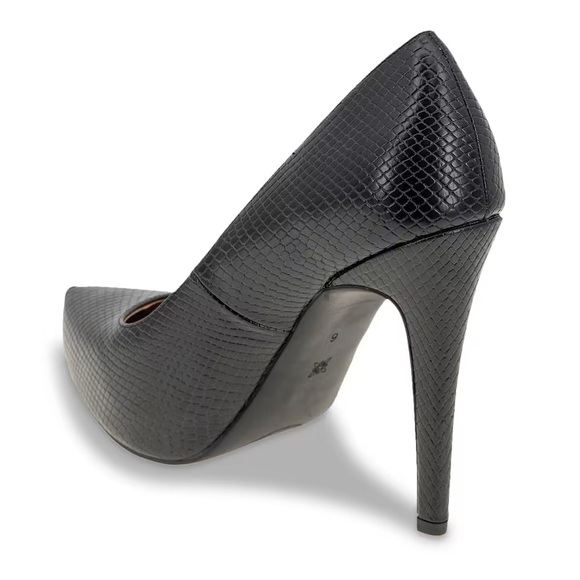 BCBG GENERATION BLACK LIZARD PENNI PUMP SIZE 8 - Picture 7 of 7